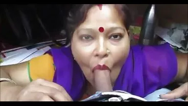 Babes.Com இலிருந்து கவர்ச்சியான ஷீனா ரைடருடன் வாய்மொழியாக பேங்