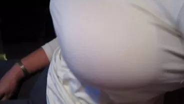 டீன் பைஸின் அழகான லியா லீயுடன் லெக்ஸ் ஆன் ஷோல்டர்ஸ் காட்சி