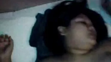 டீம் ஸ்கீட்டில் இருந்து கவர்ச்சியான ஏஞ்சல் ரைடர் மற்றும் ரோசலின் ஸ்பிங்க்ஸுடன் வாய்வழி திருகு
