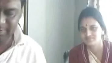 பிரேஸர்ஸின் கவர்ச்சியான சம்மர் பிரைல்லுடன் கூடிய மில்ஃப் திரைப்படம்