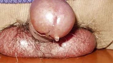 ரியாலிட்டி கிங்ஸின் ஹாட் கல்லி ஜோவுடன் திரைப்படம் போஸ்